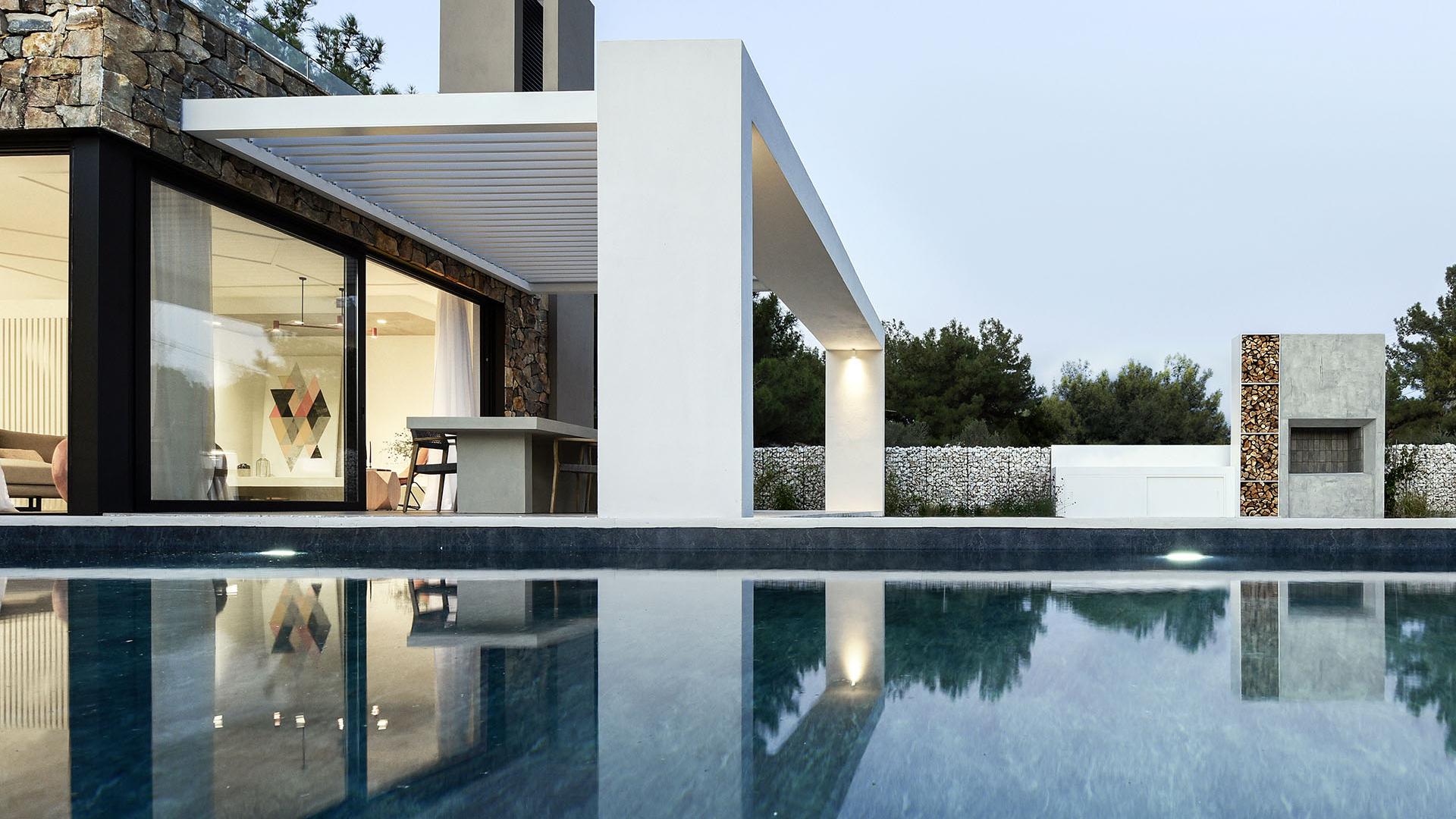 Custom Pool